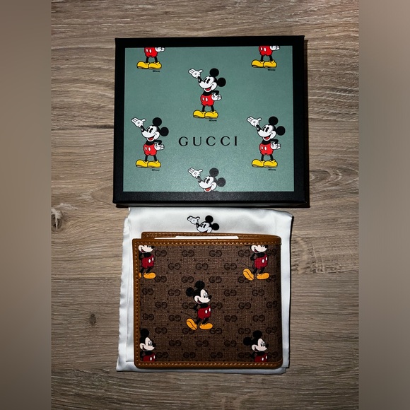 Gucci x Disney Wallet Mini GG Supreme Mickey Mouse Beige - Picture 2 of 9